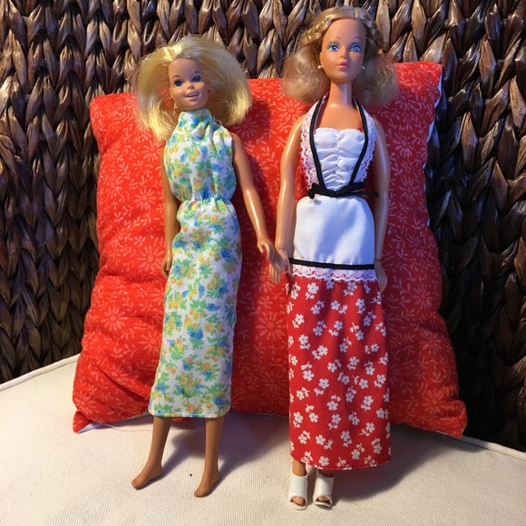 Barbies - Picture 4 of 6